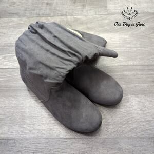 St. John's Bay Kimble Slouch boot Size 7.5